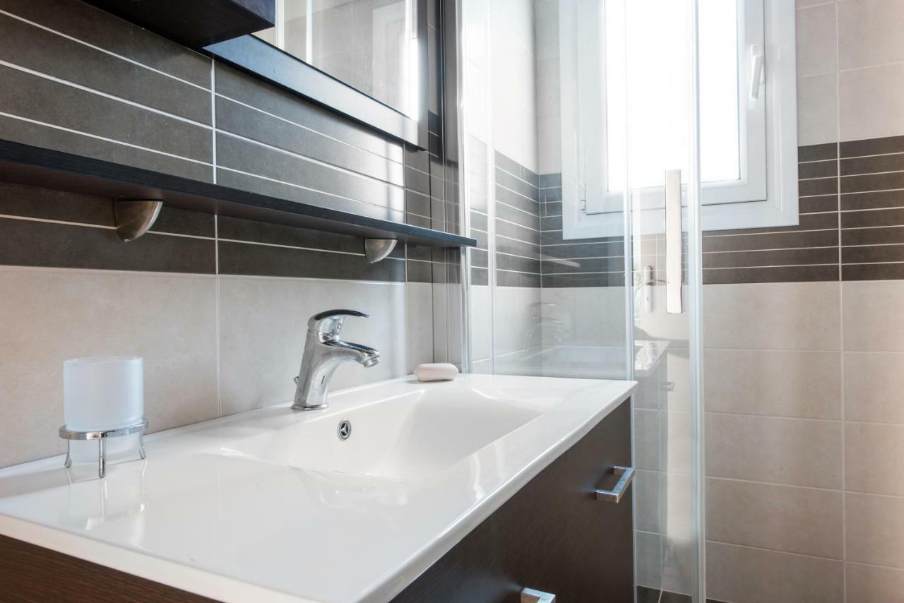 Top Floor Modern Studio In Central Koropi المظهر الخارجي الصورة
